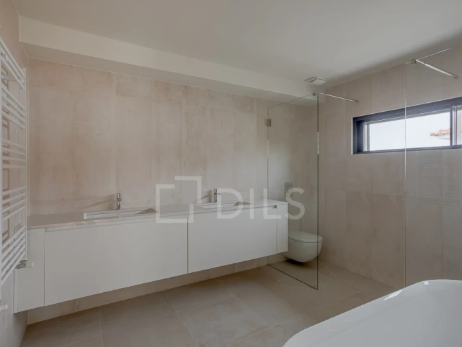 Moradia T4 para Venda em Cascais e Estoril Foto 30