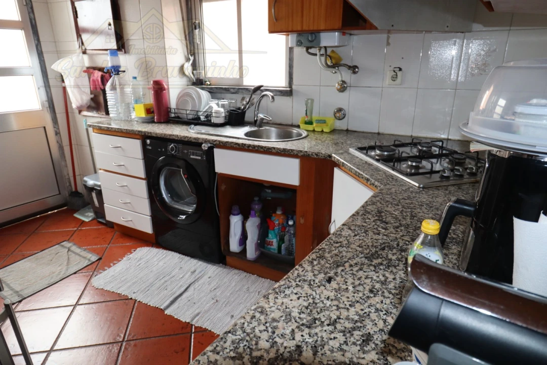 Apartamento T2 para Venda em Santa Maria, São Pedro e Matacães Foto 24