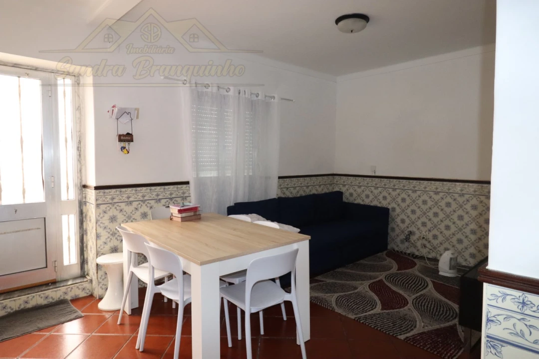 Apartamento T2 para Venda em Santa Maria, São Pedro e Matacães Foto 1