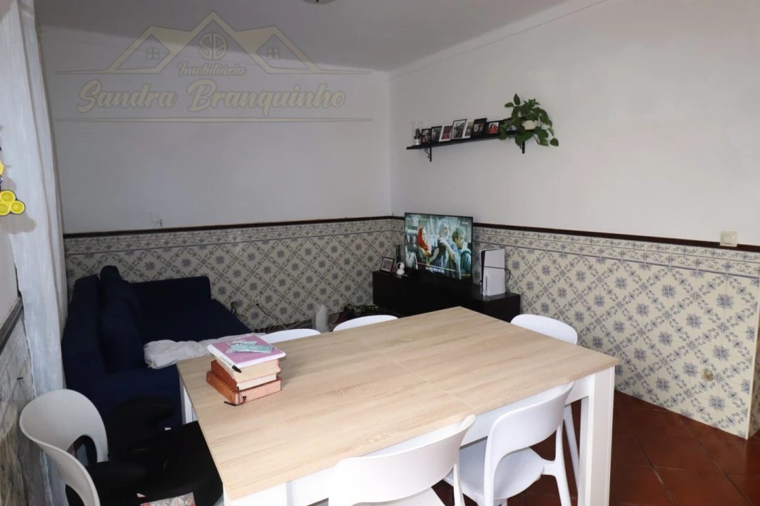 Apartamento T2 para Venda em Santa Maria, São Pedro e Matacães Foto 17