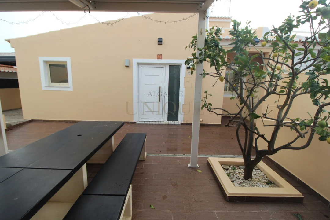 Moradia T4 para Venda em Lagos (São Sebastião e Santa Maria) Foto 32