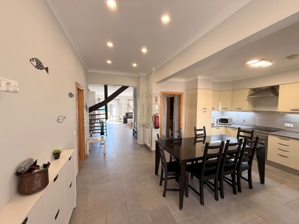 Moradia T4 para Venda em Lagos (São Sebastião e Santa Maria) Foto 9