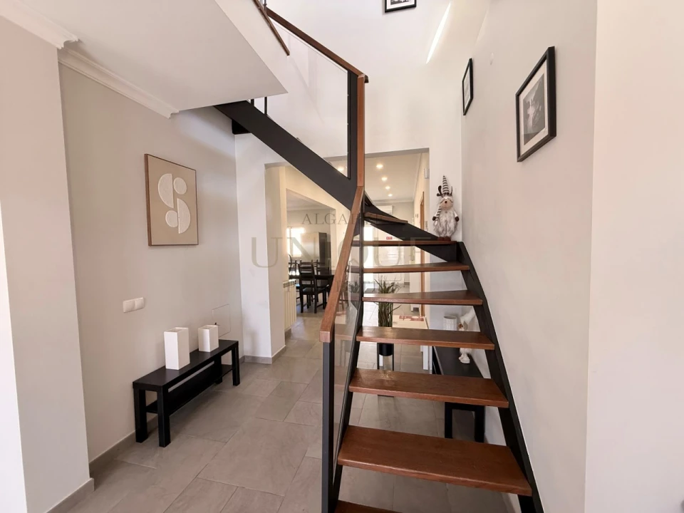 Moradia T4 para Venda em Lagos (São Sebastião e Santa Maria) Foto 10