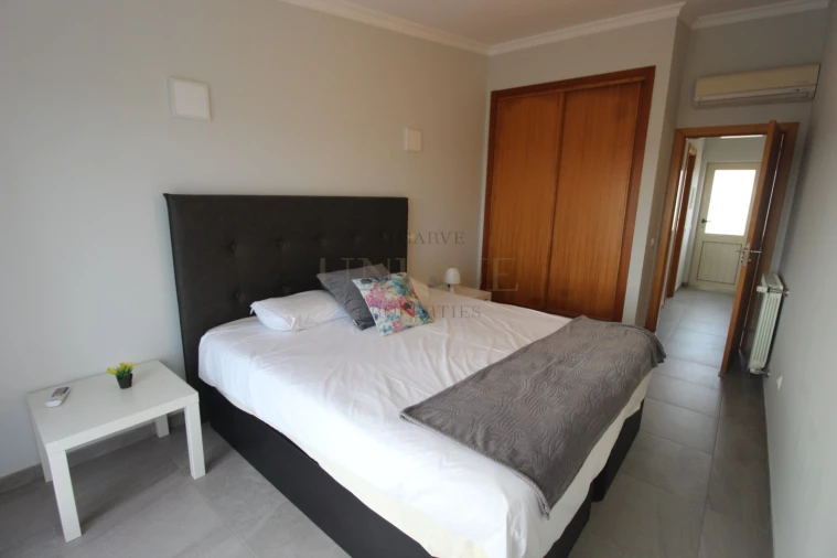 Moradia T4 para Venda em Lagos (São Sebastião e Santa Maria) Foto 20