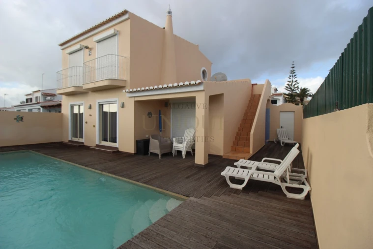 Moradia T4 para Venda em Lagos (São Sebastião e Santa Maria) Foto 26