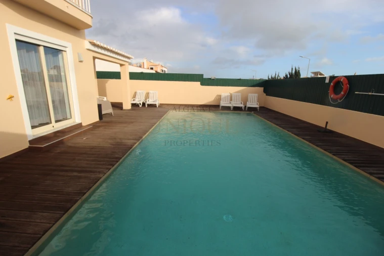 Moradia T4 para Venda em Lagos (São Sebastião e Santa Maria) Foto 27