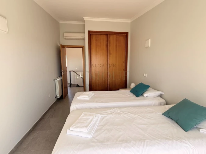 Moradia T4 para Venda em Lagos (São Sebastião e Santa Maria) Foto 23