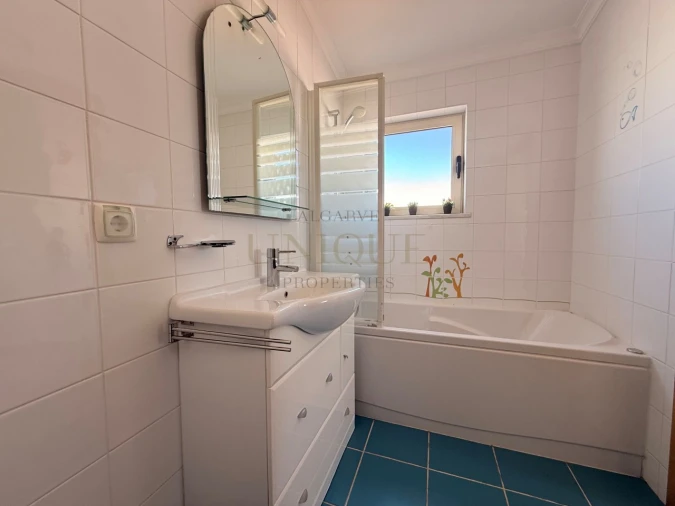 Moradia T4 para Venda em Lagos (São Sebastião e Santa Maria) Foto 25