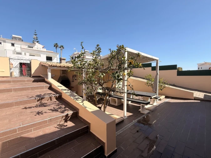 Moradia T4 para Venda em Lagos (São Sebastião e Santa Maria) Foto 30