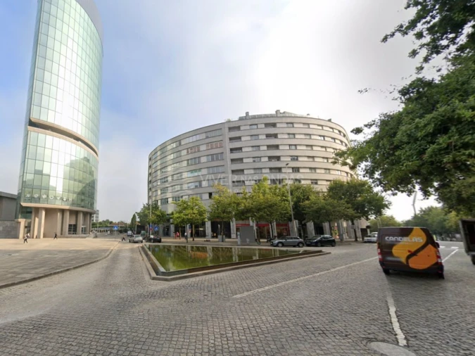 Loja para Arrendamento em Cidade da Maia Foto 12