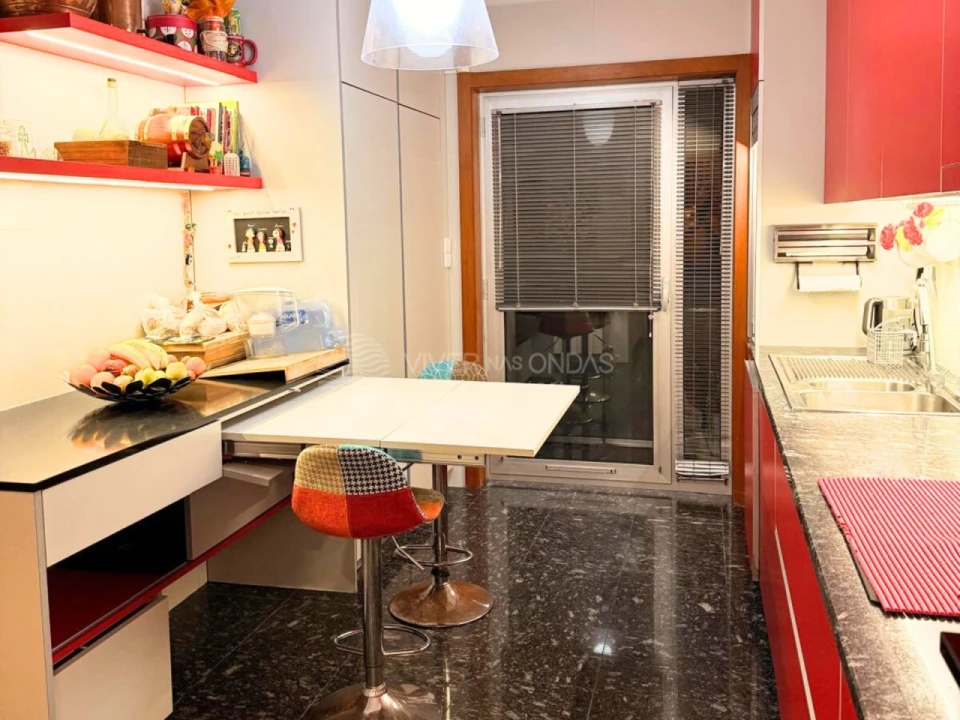 Moradia T4 para Venda em Milheiros Foto 10