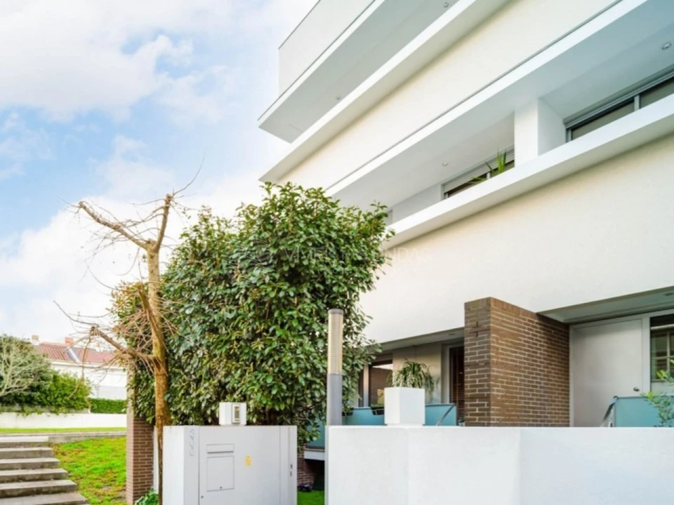 Moradia T4 para Venda em Milheiros Foto 45