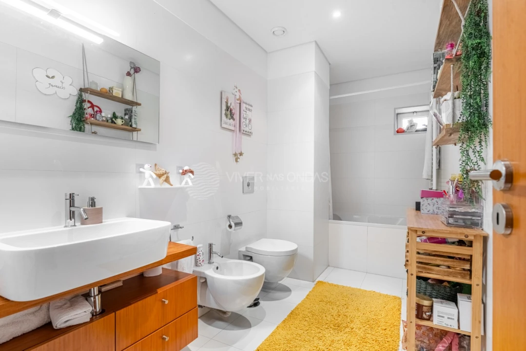 Moradia T4 para Venda em Milheiros Foto 21