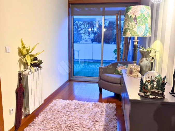 Moradia T4 para Venda em Milheiros Foto 37