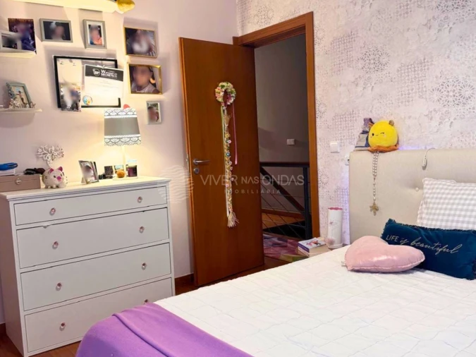 Moradia T4 para Venda em Milheiros Foto 29