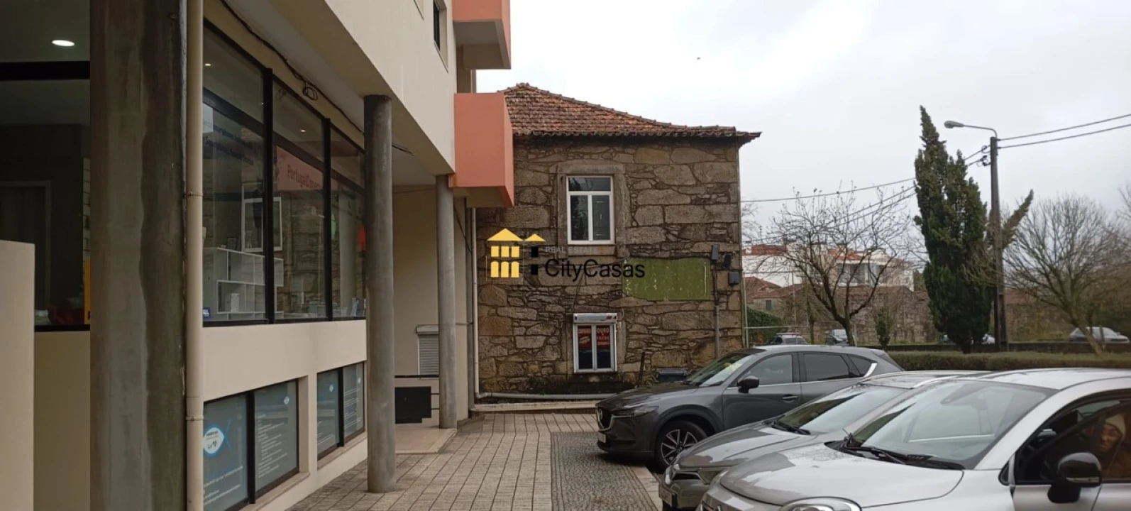 Terreno para Venda em Castêlo da Maia Foto 3