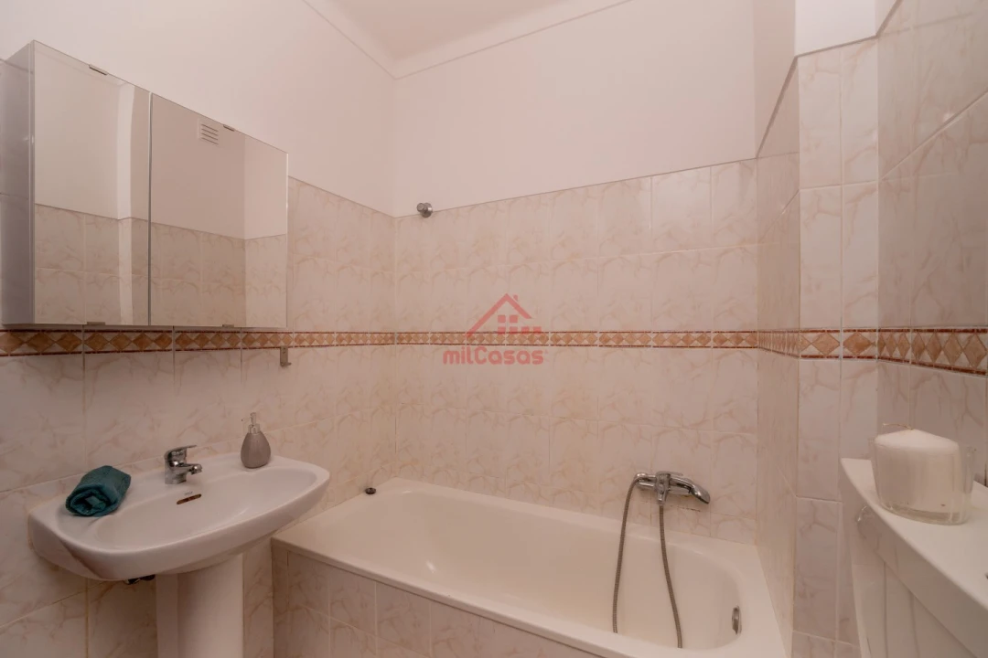 Apartamento T1 para Venda em Santa Maria, São Pedro e Matacães Foto 14