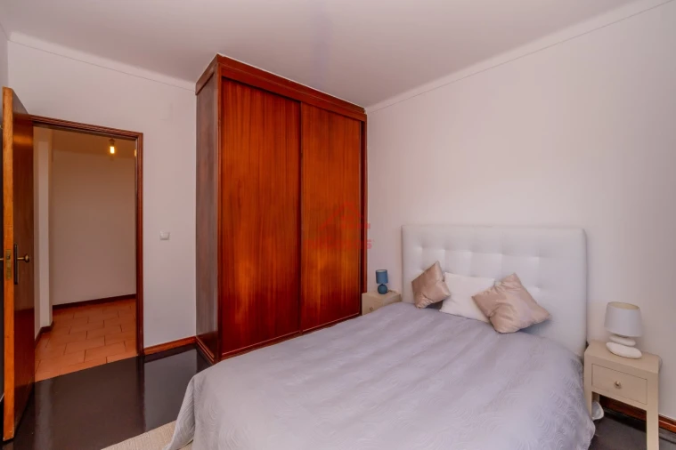 Apartamento T1 para Venda em Santa Maria, São Pedro e Matacães Foto 16