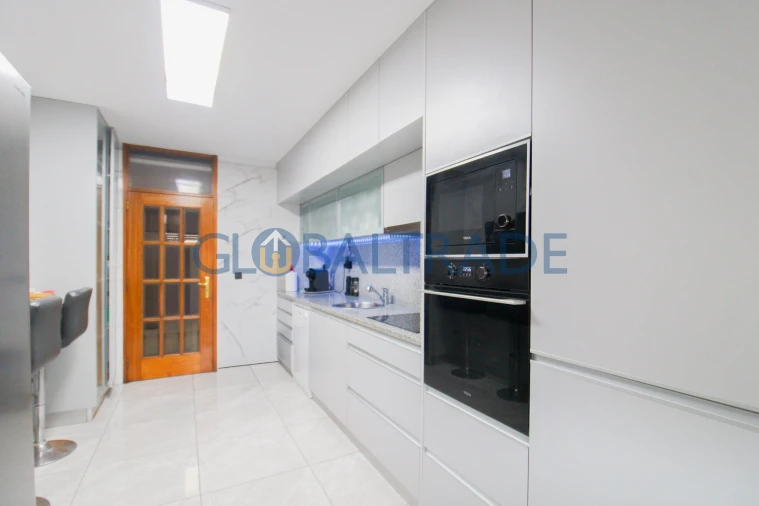 Apartamento T3 para Venda em Rio Tinto Foto 11