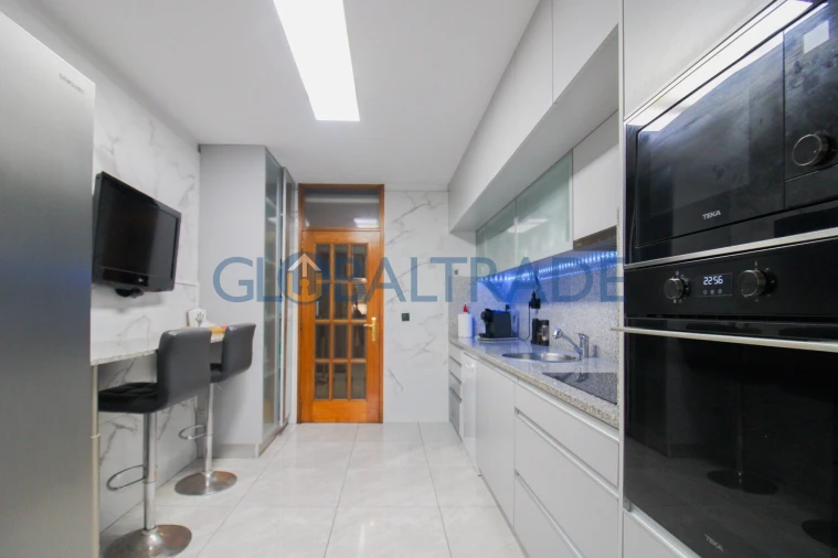 Apartamento T3 para Venda em Rio Tinto Foto 10