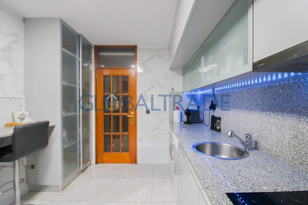 Apartamento T3 para Venda em Rio Tinto Foto 12