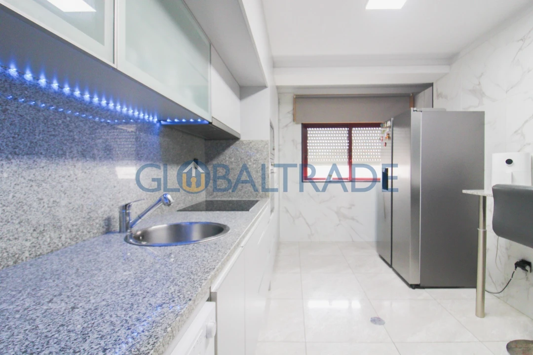 Apartamento T3 para Venda em Rio Tinto Foto 5