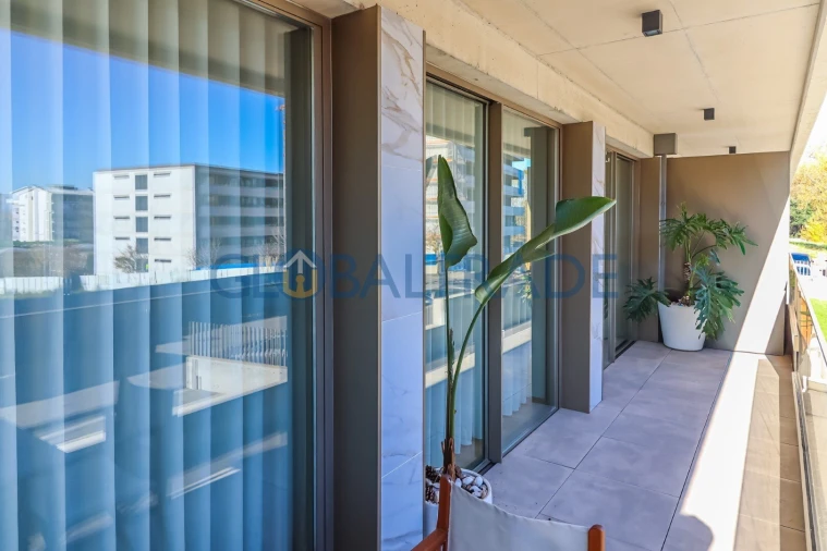 Apartamento T2 para Venda em Mafamude e Vilar do Paraíso Foto 17