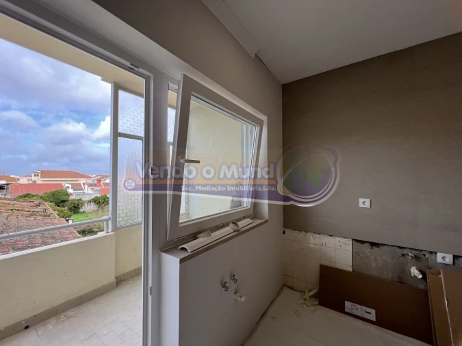 Apartamento T2 para Venda em Samora Correia Foto 12