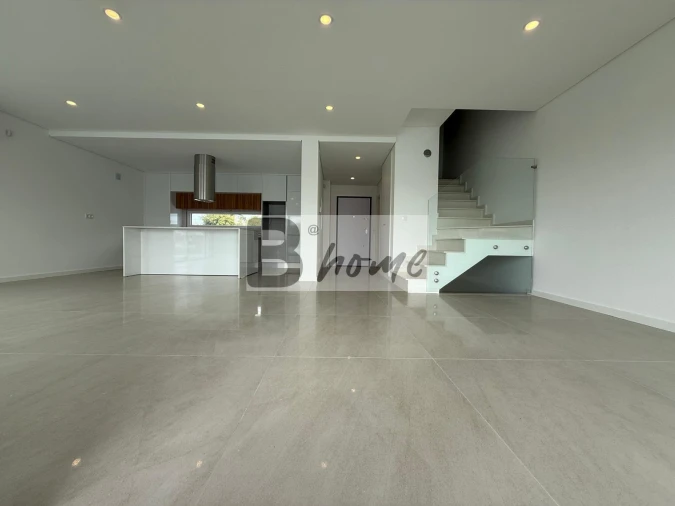 Moradia T3 para Venda em Charneca de Caparica e Sobreda Foto 5