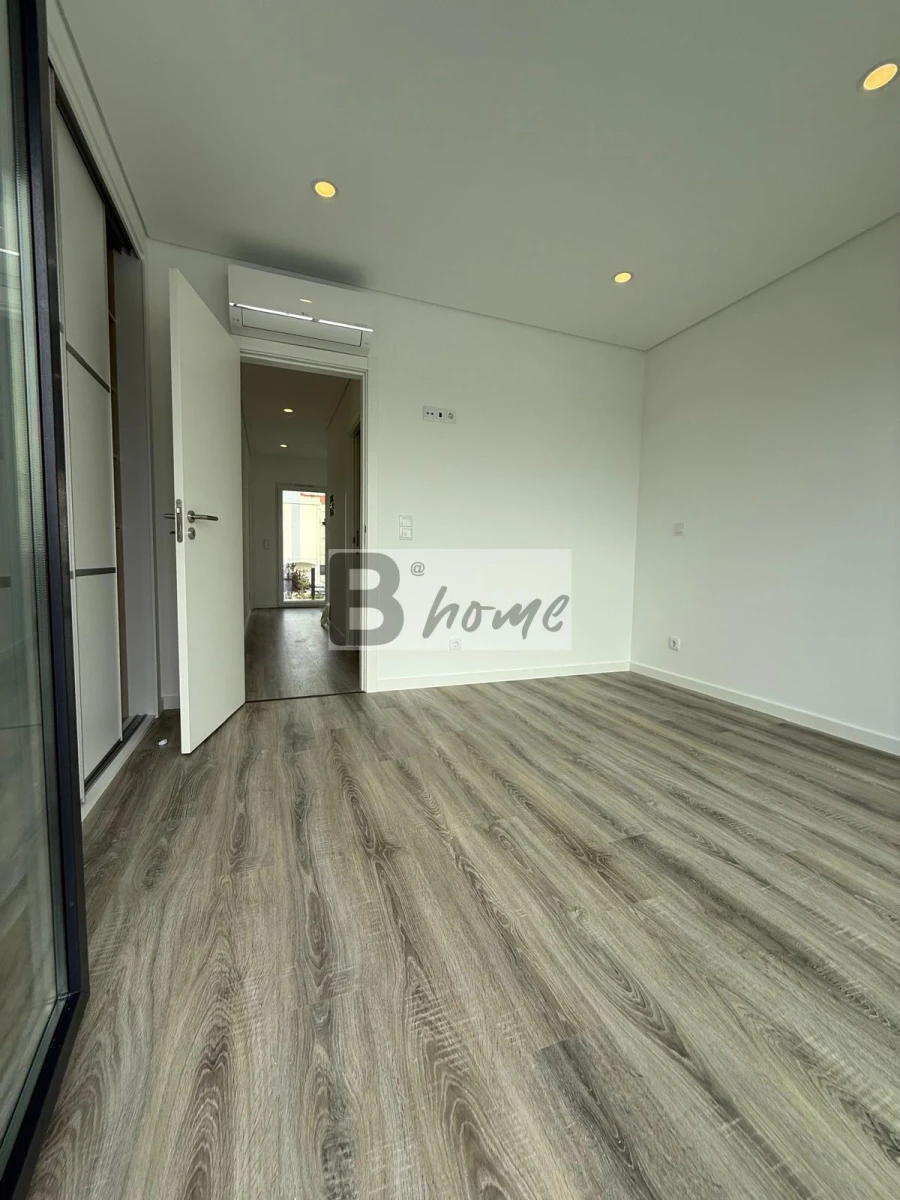 Moradia T3 para Venda em Charneca de Caparica e Sobreda Foto 8