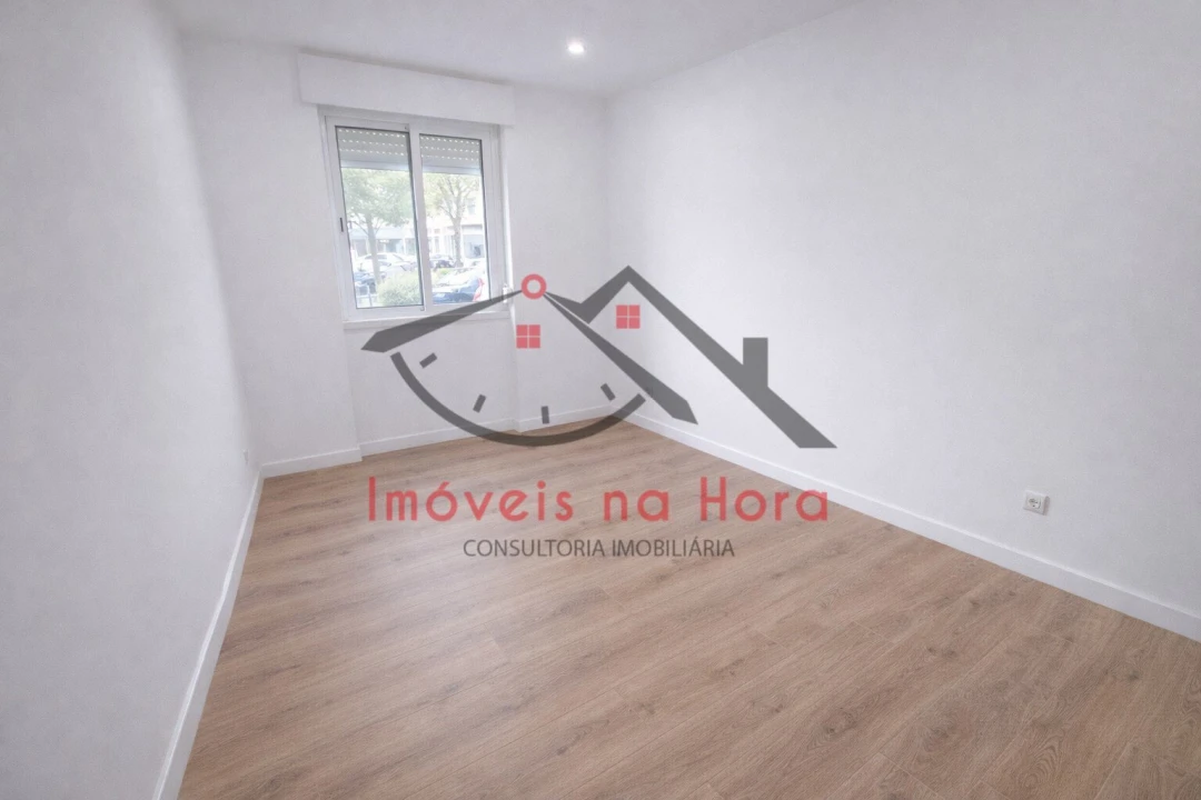 Apartamento T3 para Venda em Falagueira-Venda Nova Foto 3