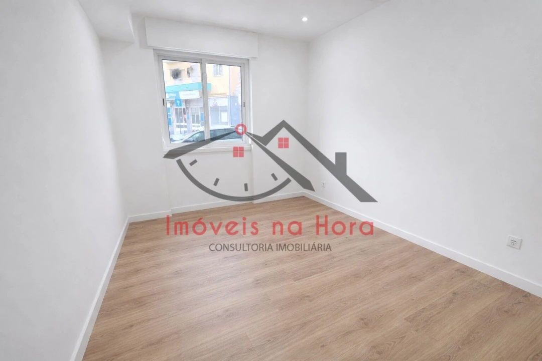 Apartamento T3 para Venda em Falagueira-Venda Nova Foto 5