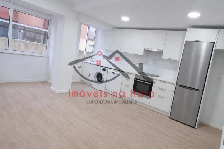 Apartamento T3 para Venda em Queluz e Belas