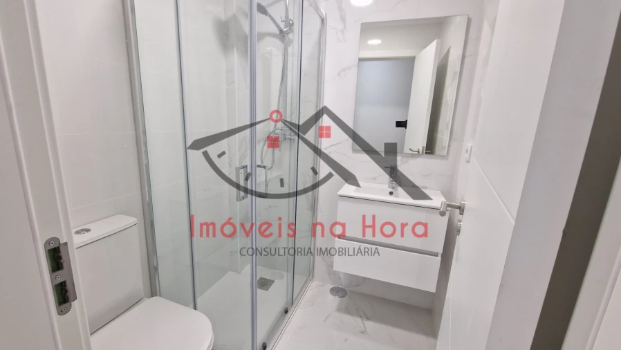 Apartamento T3 para Venda em Queluz e Belas Foto 4