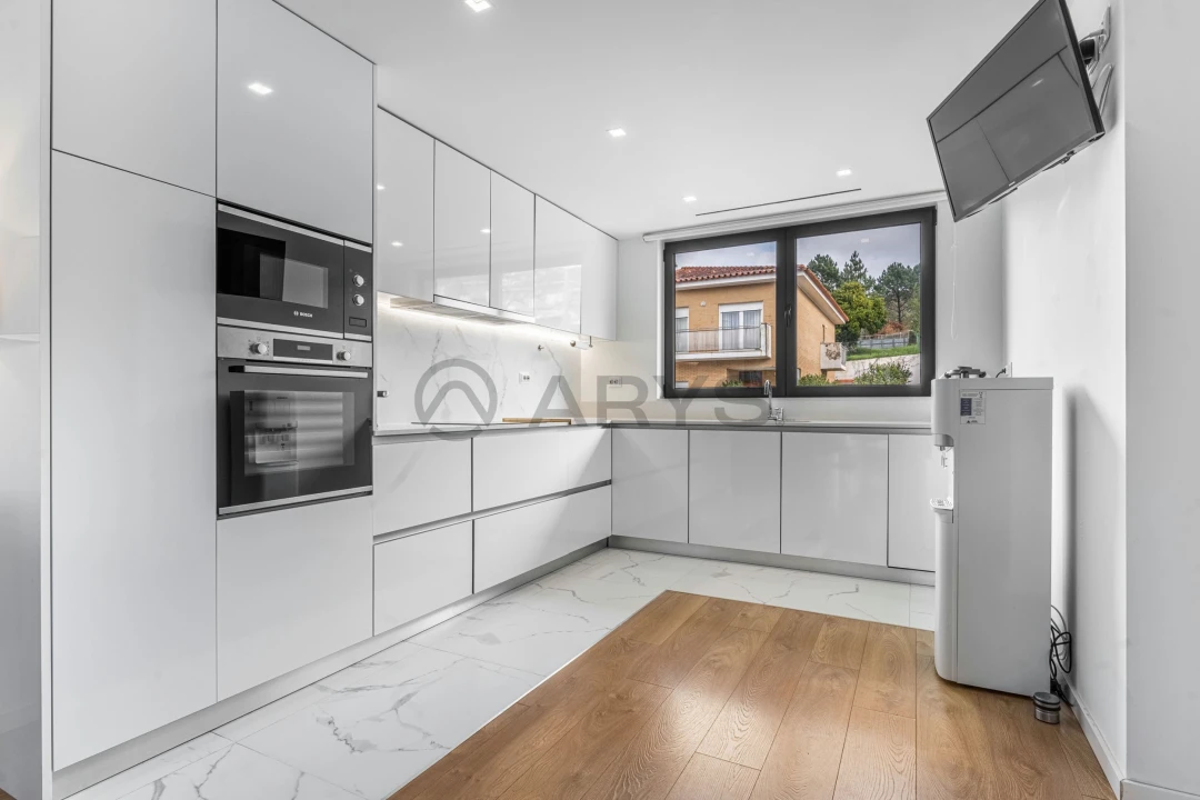 Moradia T3 para Venda em Nogueira, Fraião e Lamaçães Foto 9