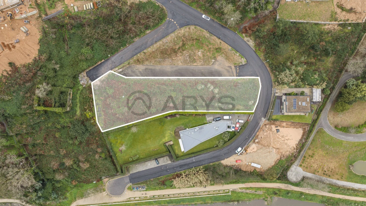 Terreno para Venda em Oliveira do Douro Foto 3