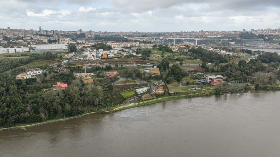 Terreno para Venda em Oliveira do Douro Foto 6