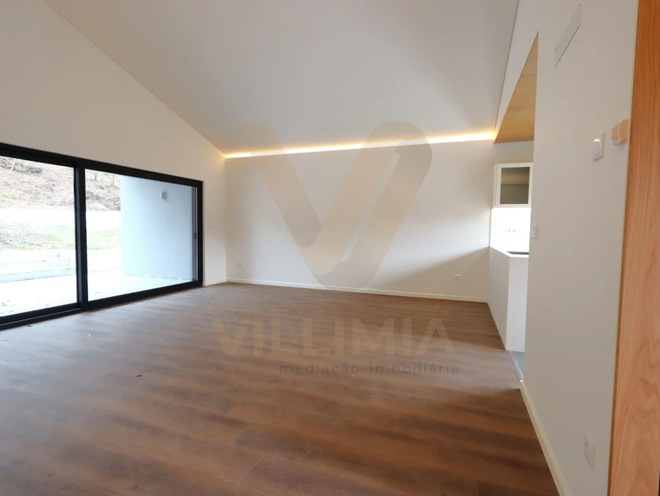 Moradia T3 para Venda em Facha Foto 11