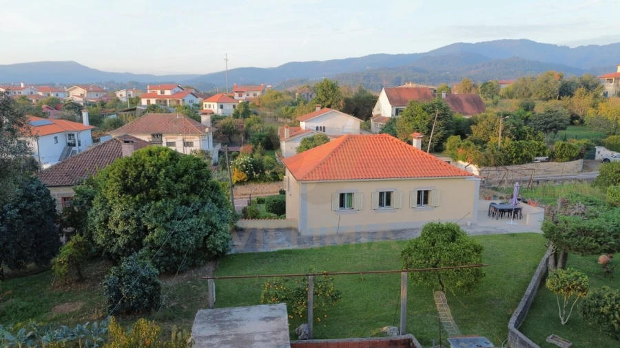 Moradia T3 para Venda em Ribeira Foto 2