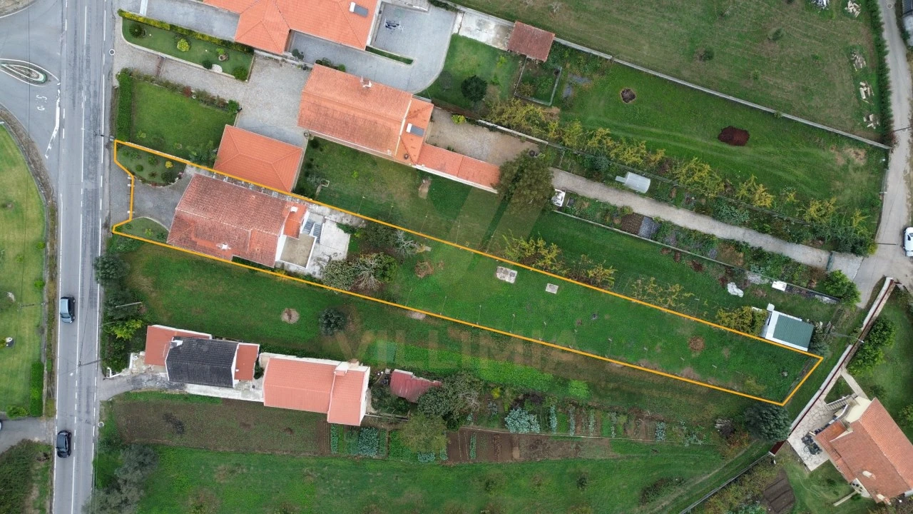 Moradia T5 para Venda em Fontão Foto 33