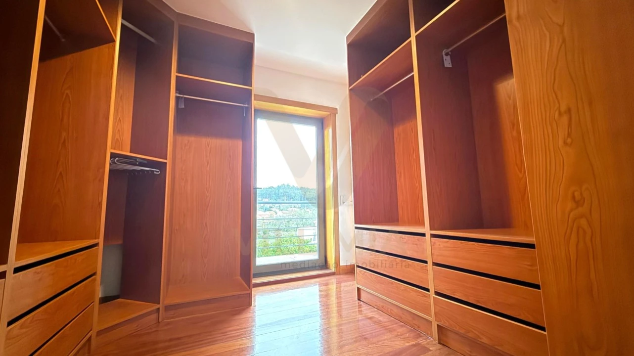 Moradia T3 para Venda em Perre Foto 19