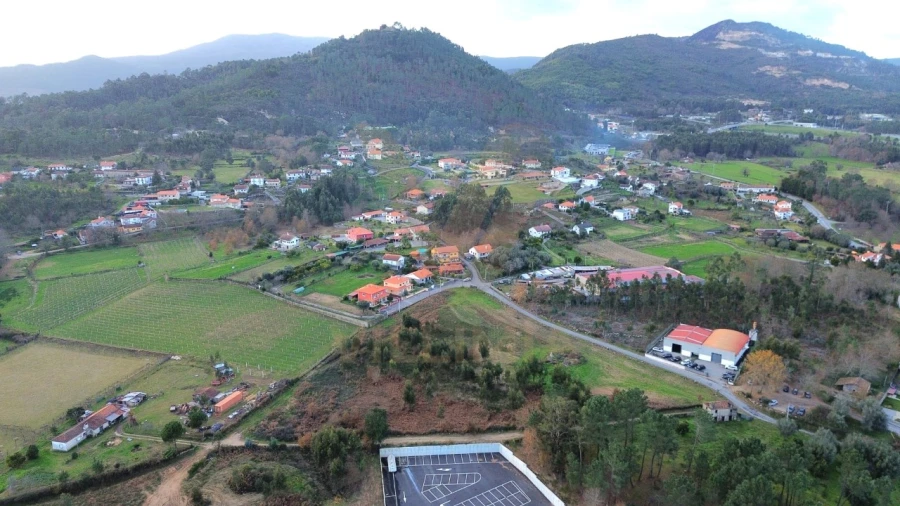 Terreno para Venda em Arcozelo Foto 5