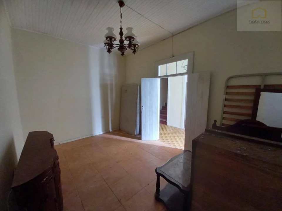 Moradia T6 para Venda em Pico da Pedra Foto 16