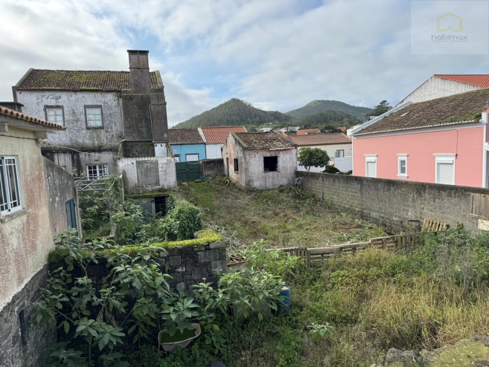 Moradia T6 para Venda em Pico da Pedra Foto 33