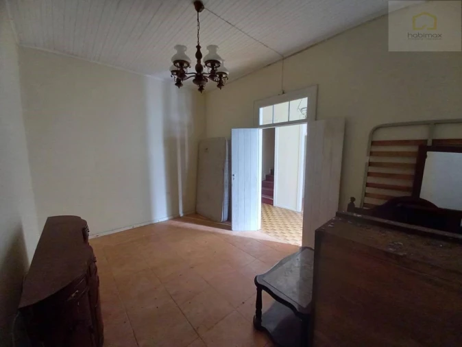 Moradia T6 para Venda em Pico da Pedra Foto 16