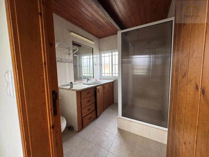 Moradia T6 para Venda em Pico da Pedra Foto 30