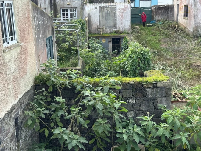 Moradia T6 para Venda em Pico da Pedra Foto 34