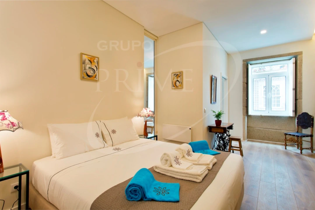 Prédio para Venda em Santa Marinha e São Pedro da Afurada Foto 3