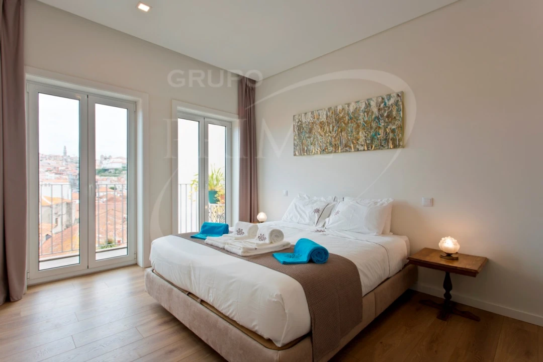 Prédio para Venda em Santa Marinha e São Pedro da Afurada Foto 42