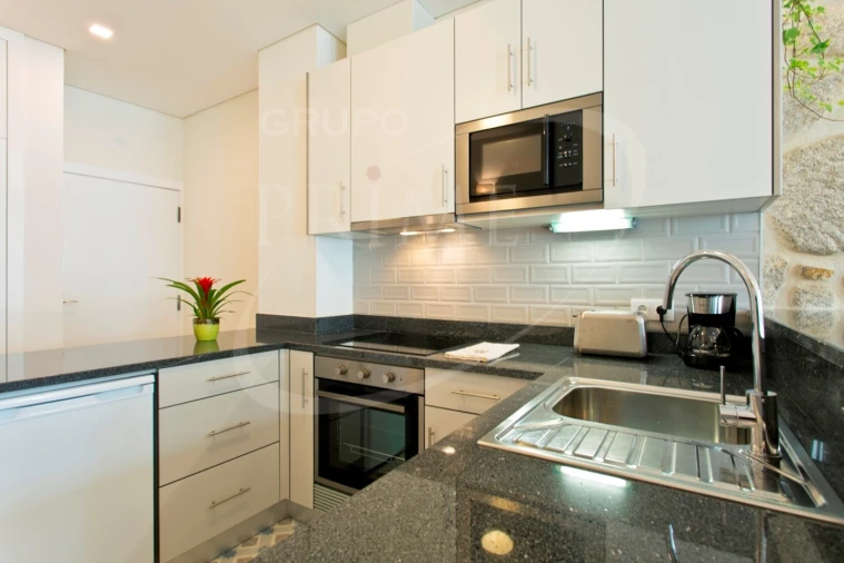 Prédio para Venda em Santa Marinha e São Pedro da Afurada Foto 18